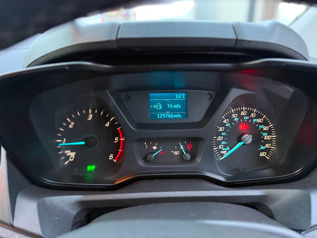 Used Ford Tourneo Custom 2014 for sale - 76355308: Photo 16