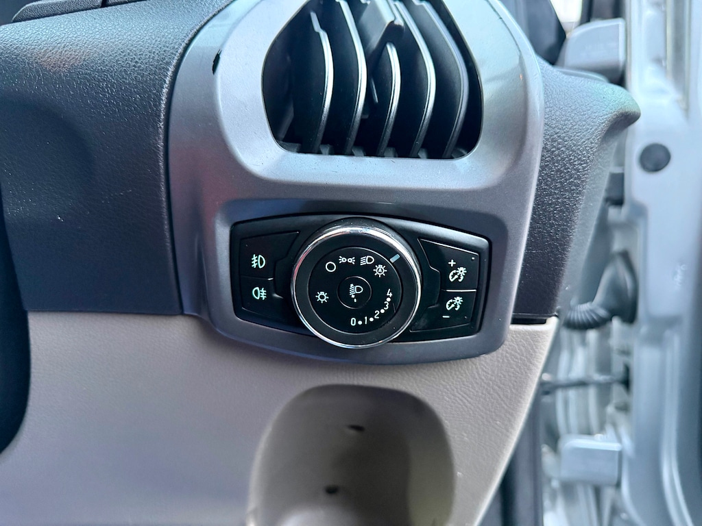 Used Ford Tourneo Custom 2014 for sale - 76355308: Photo 21