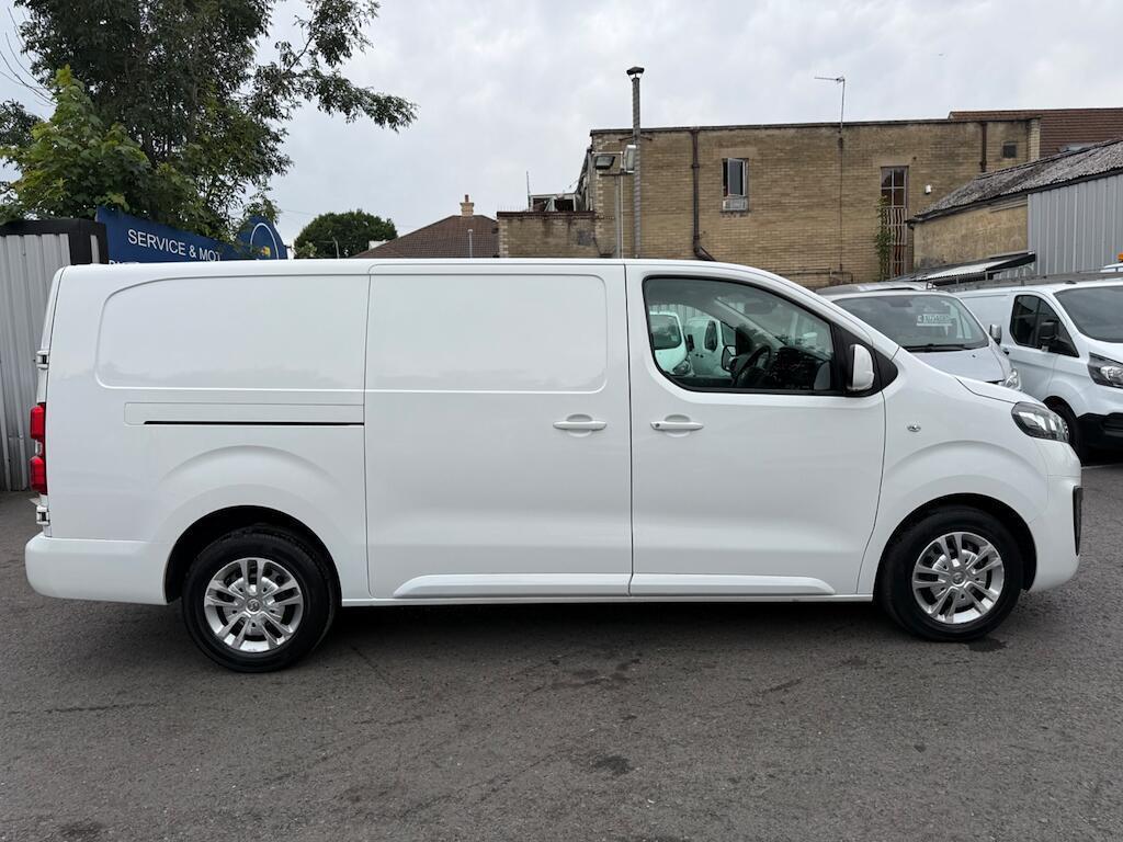 Used Vauxhall Vivaro 2020 for sale - 76750298: Photo 2