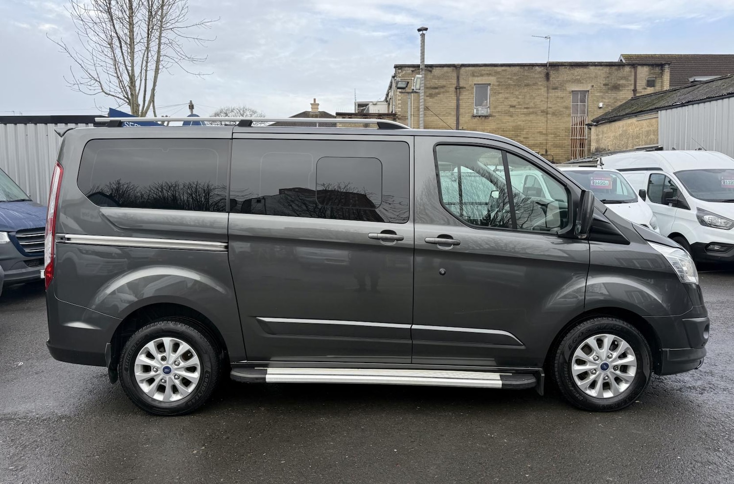 Used Ford Tourneo Custom 2015 for sale - 77173543: Photo 2