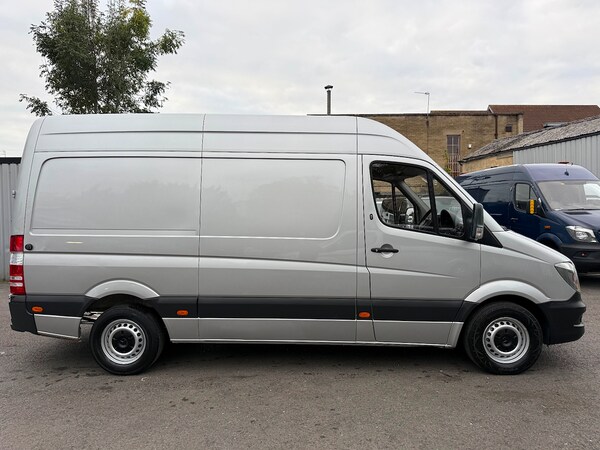 Used Mercedes-Benz Sprinter 2017 for sale - 76322115: Photo 2