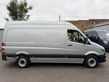 Used Mercedes-Benz Sprinter 2017 for sale - 76322115: Photo 2