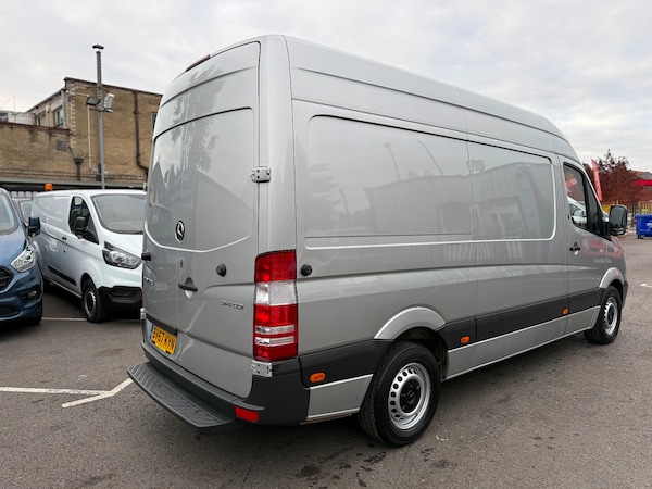 Used Mercedes-Benz Sprinter 2017 for sale - 76322115: Photo 3