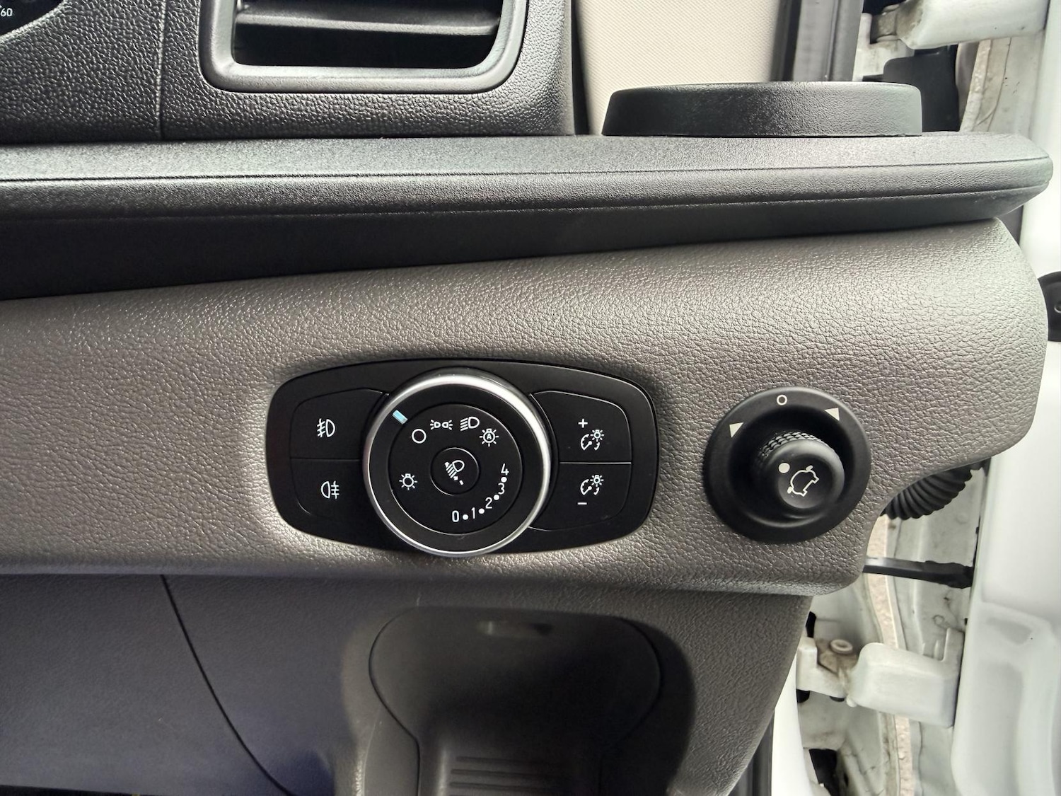 Used Ford Transit 2019 for sale - 77268880: Photo 16