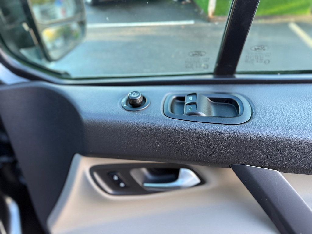 Used Ford Transit Custom 2015 for sale - 76366707: Photo 19