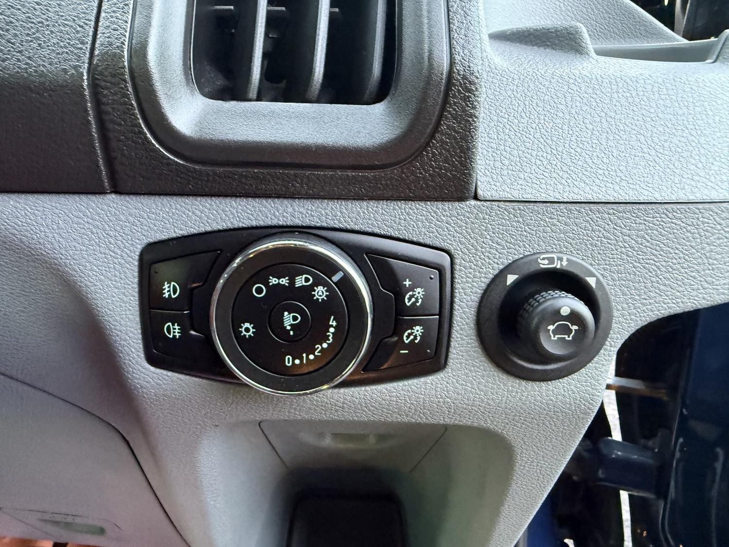 Used Ford Transit 2016 for sale - 77162454: Photo 21