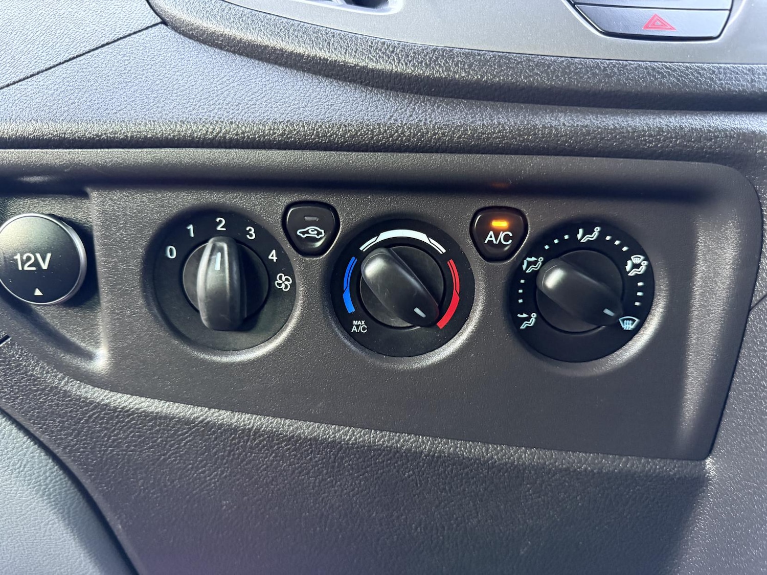 Used Ford Transit 2016 for sale - 77162454: Photo 27