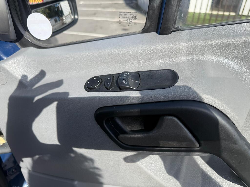 Used Mercedes-Benz Sprinter 2015 for sale - 76750316: Photo 17