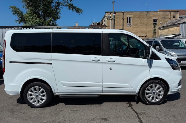 Used Ford Tourneo Custom 2019 for sale - 75223880: Photo 2