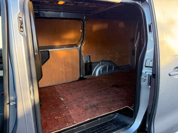 Used Vauxhall Vivaro 2020 for sale - 76217352: Photo 11