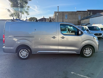 Used Vauxhall Vivaro 2020 for sale - 76217352: Photo 2