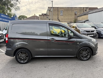 Used Ford Transit Courier 2018 for sale - 79154321: Photo