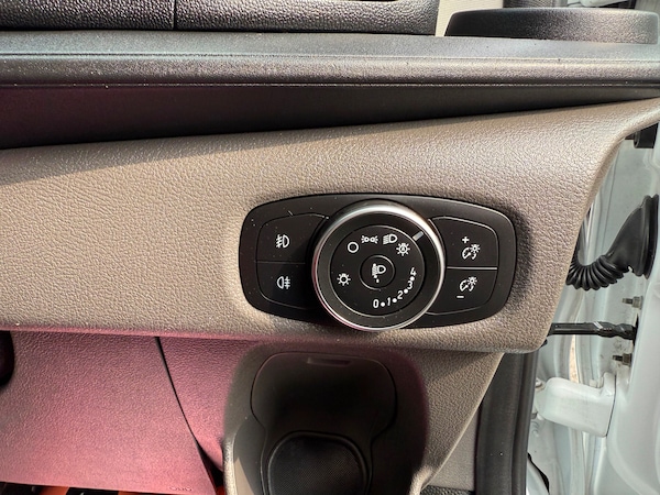 Used Ford Transit Custom 2019 for sale - 75634060: Photo 17