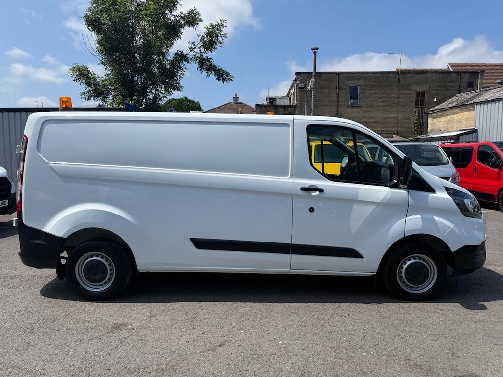 Used Ford Transit Custom 2019 for sale - 76750303: Photo 2