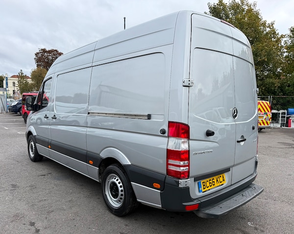 Used Mercedes-Benz Sprinter 2017 for sale - 76302537: Photo 5