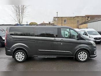 Used Ford Tourneo Custom 2019 for sale - 76750294: Photo