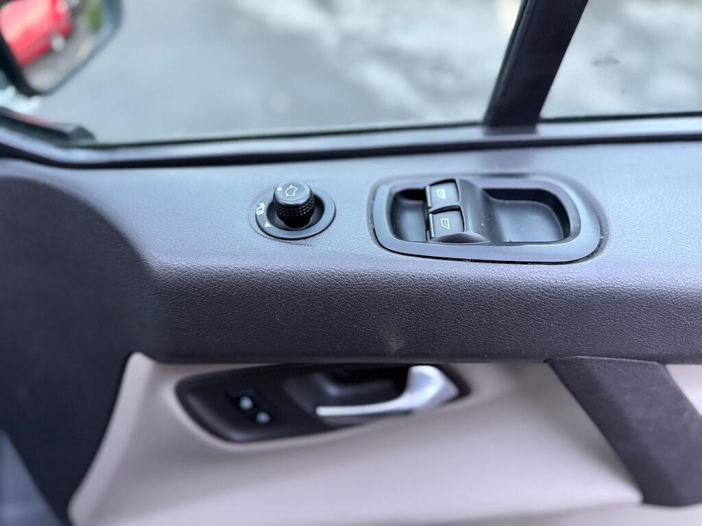 Used Ford Tourneo Custom 2014 for sale - 76750310: Photo 22