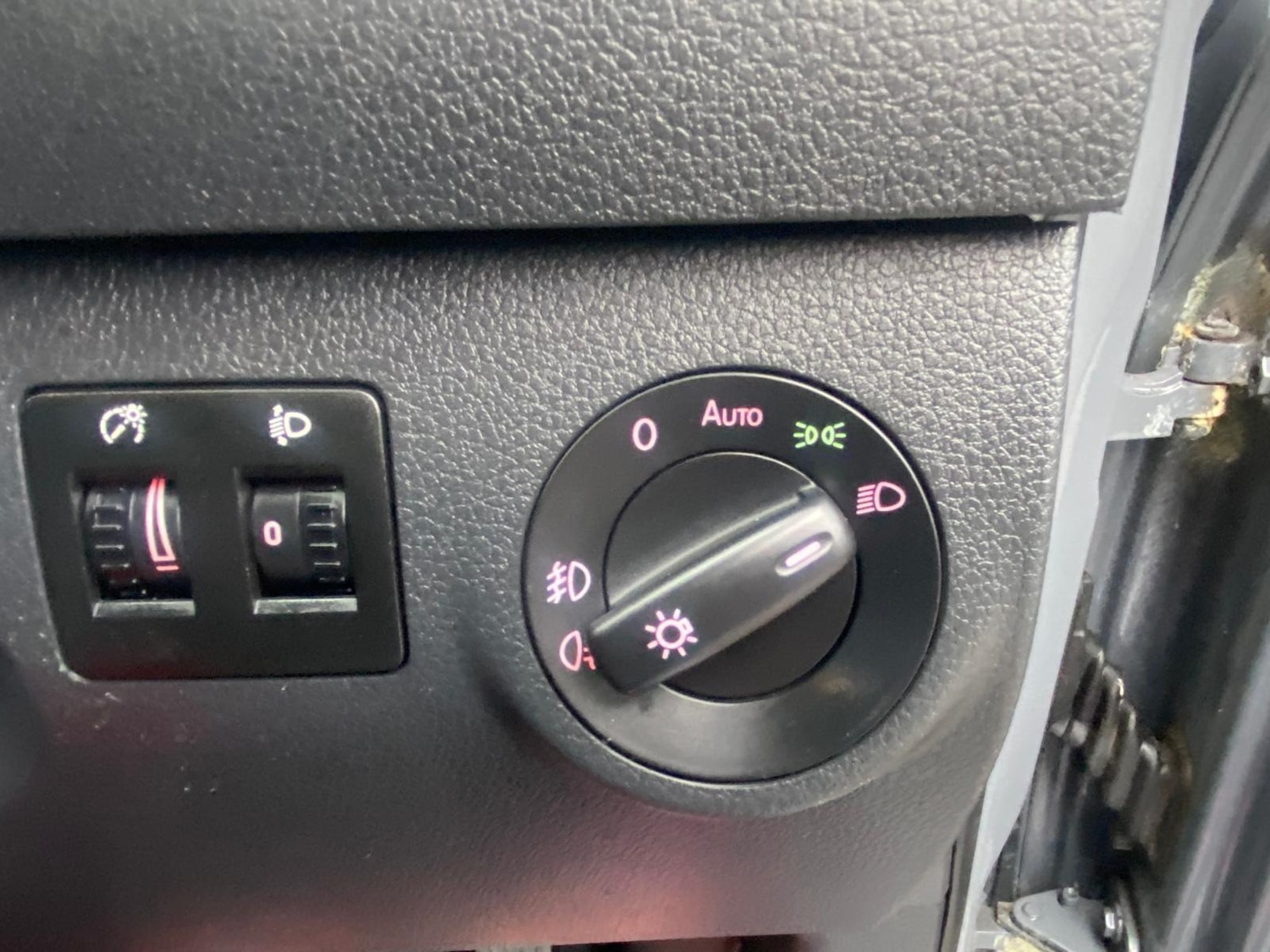 Used Volkswagen Caddy 2017 for sale - 77052160: Photo 10