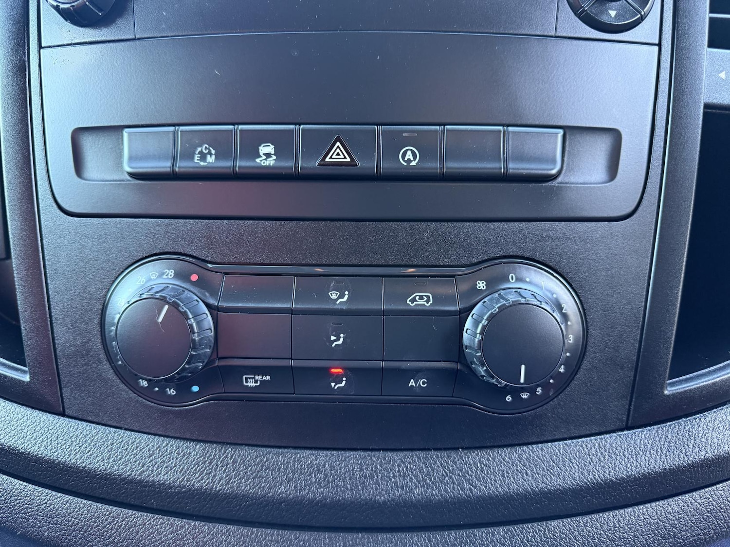 Used Mercedes-Benz Vito 2015 for sale - 77240272: Photo 19