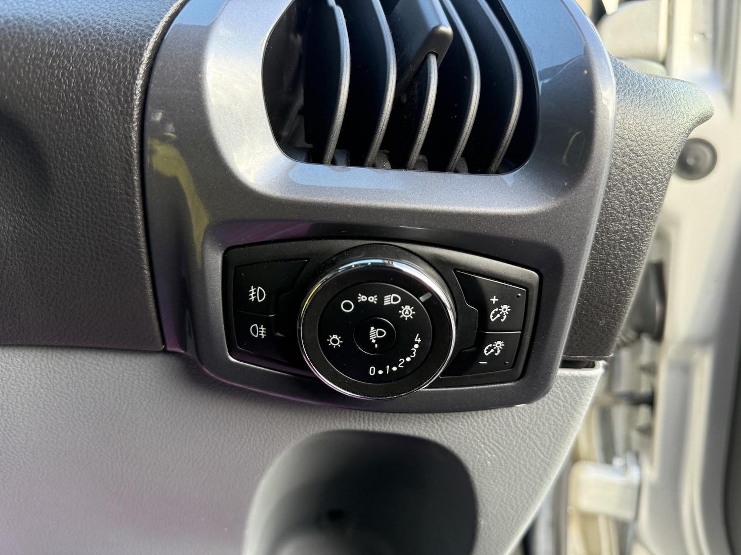 Used Ford Transit Custom 2017 for sale - 76971783: Photo 20