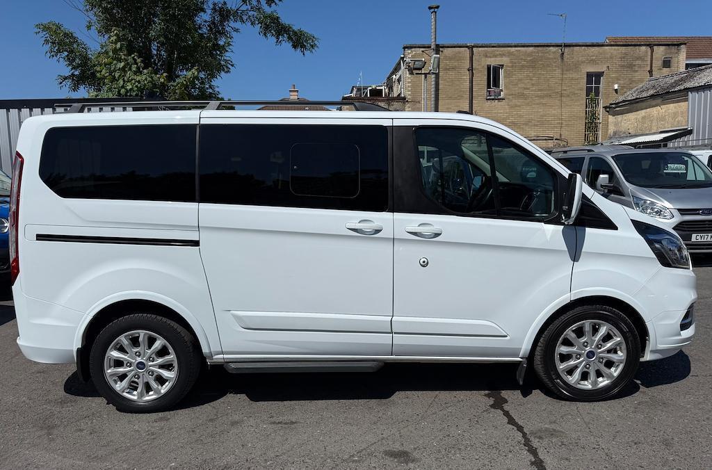 Used Ford Tourneo Custom 2019 for sale - 76750300: Photo 2