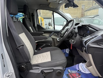 Used Ford Tourneo Custom 2015 for sale - 78724835: Photo