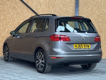 Used Volkswagen Golf SV 2015 for sale - 75619559: Photo