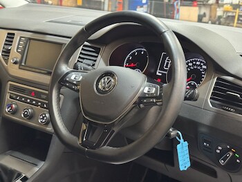 Used Volkswagen Golf SV 2015 for sale - 75619559: Photo