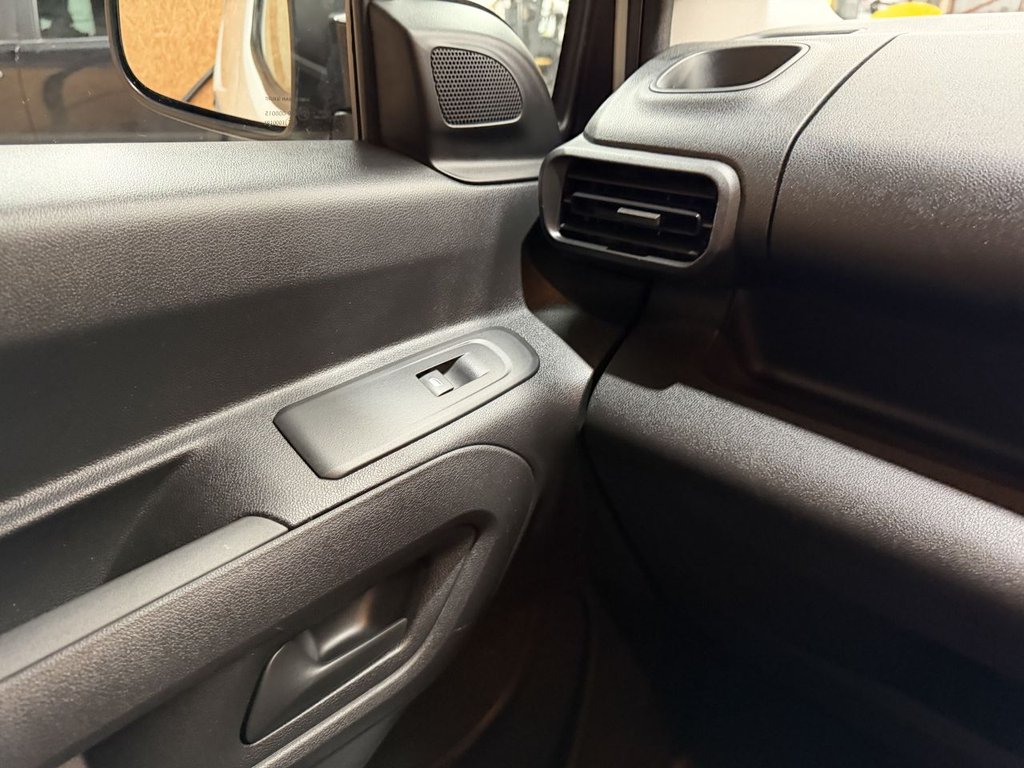 Used Peugeot Partner 2021 for sale - 77546730: Photo 37