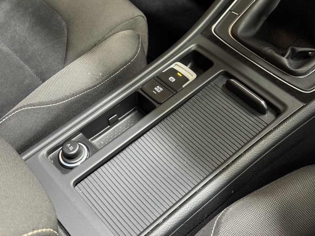 Used Volkswagen Golf 2013 for sale - 76848179: Photo 38