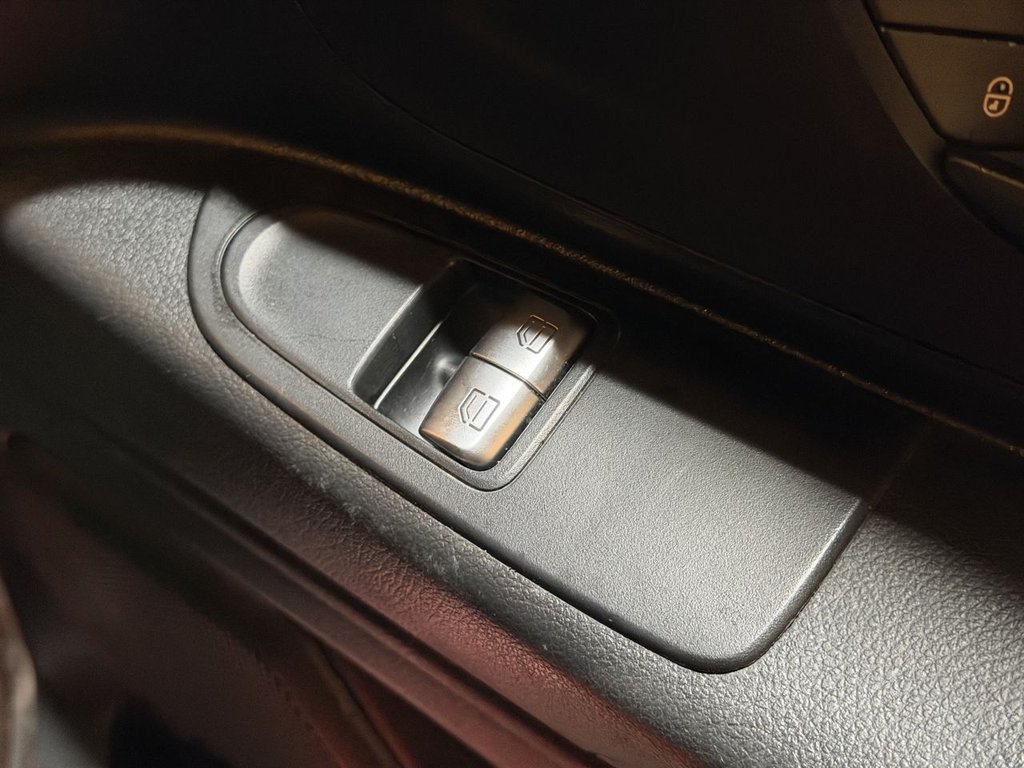 Used Mercedes-Benz Vito 2017 for sale - 77792105: Photo 18