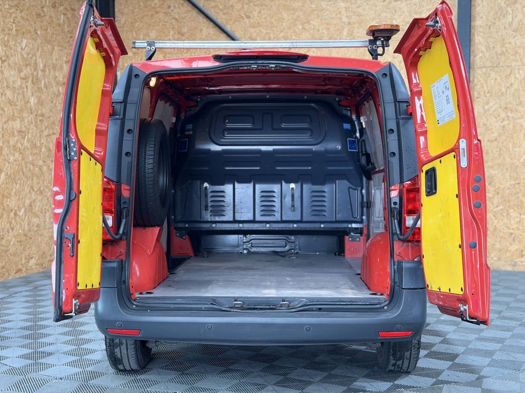 Used Mercedes-Benz Vito 2017 for sale - 77792105: Photo 5