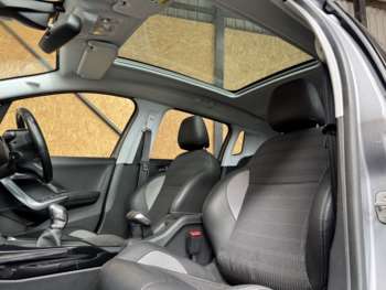 Used Peugeot 2008 2019 for sale - 74903845: Photo