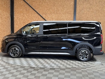 Used Ford Tourneo Custom 2025 for sale - 78444456: Photo
