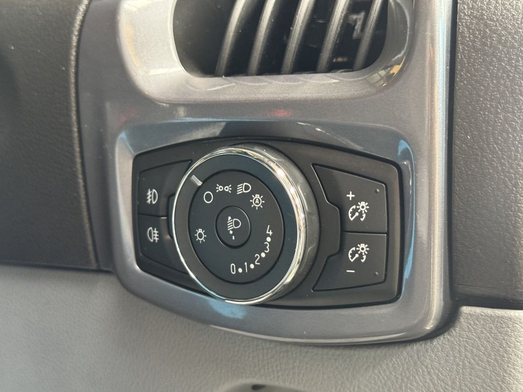 Used Ford Transit Custom 2017 for sale - 77007366: Photo 28