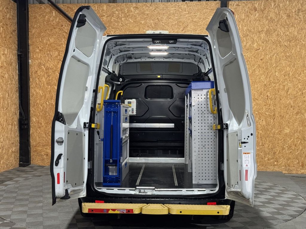 Used Ford Transit Custom 2019 for sale - 76509389: Photo 2