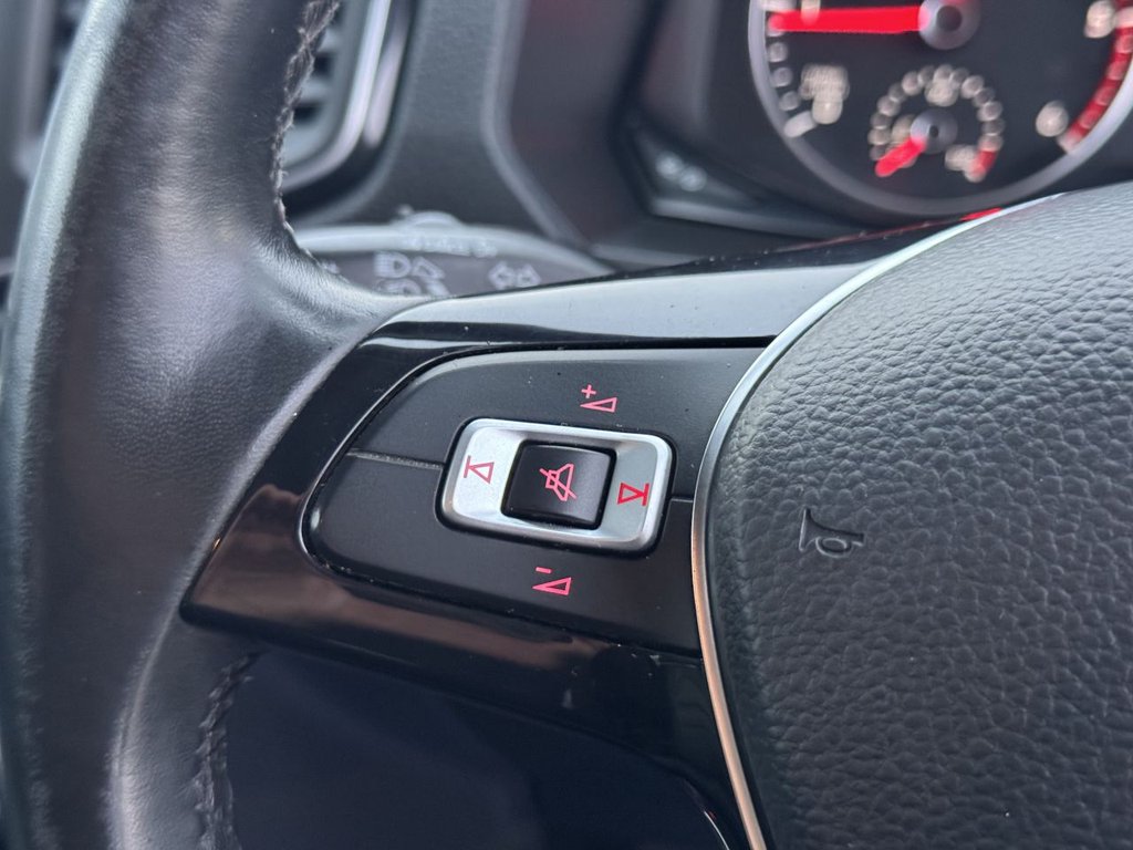 Used Volkswagen Amarok 2019 for sale - 77333009: Photo 41