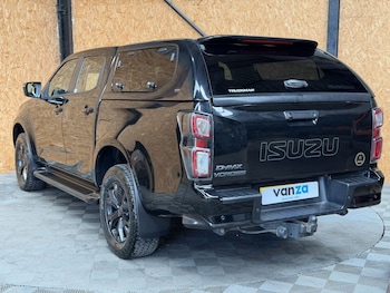 Used Isuzu D-Max 2023 for sale - 78373010: Photo