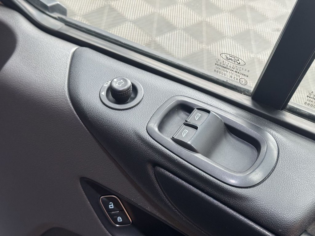 Used Ford Transit Custom 2019 for sale - 76105477: Photo 33