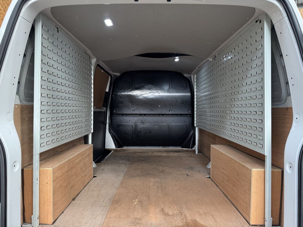 Used Volkswagen Transporter 2020 for sale - 77236787: Photo 14