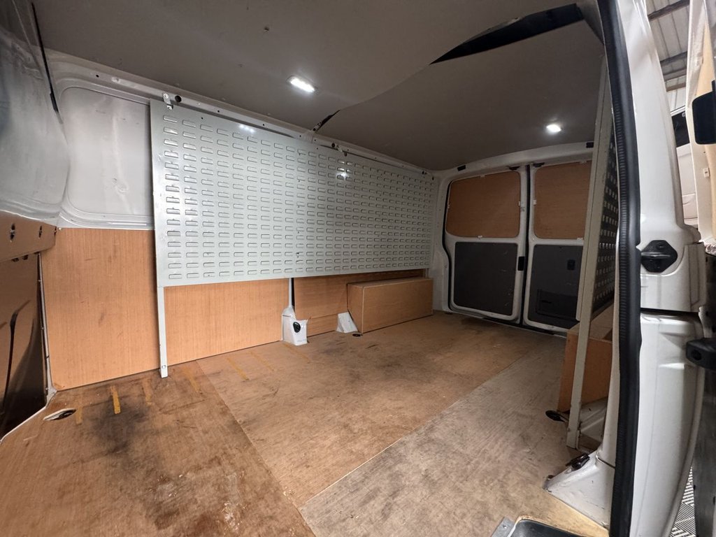 Used Volkswagen Transporter 2020 for sale - 77236787: Photo 24