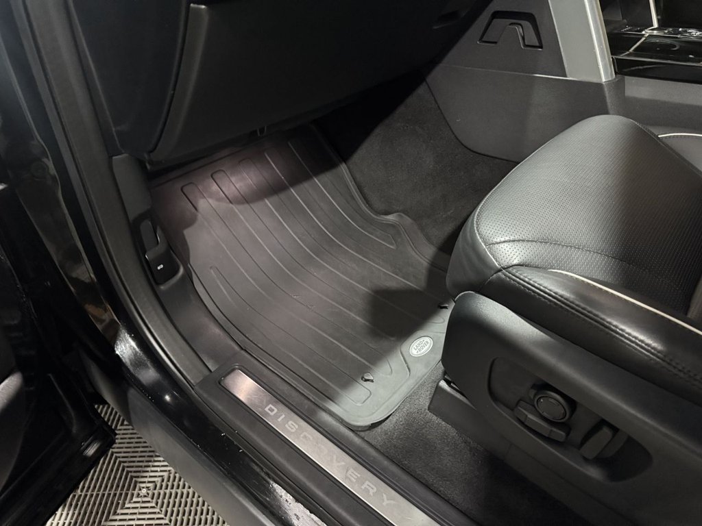 Used Land Rover Discovery 2018 for sale - 76985940: Photo 30