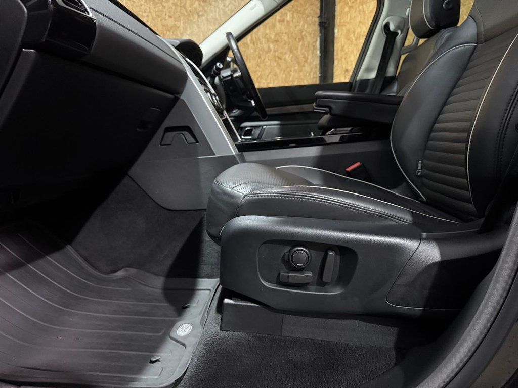 Used Land Rover Discovery 2018 for sale - 76985940: Photo 31