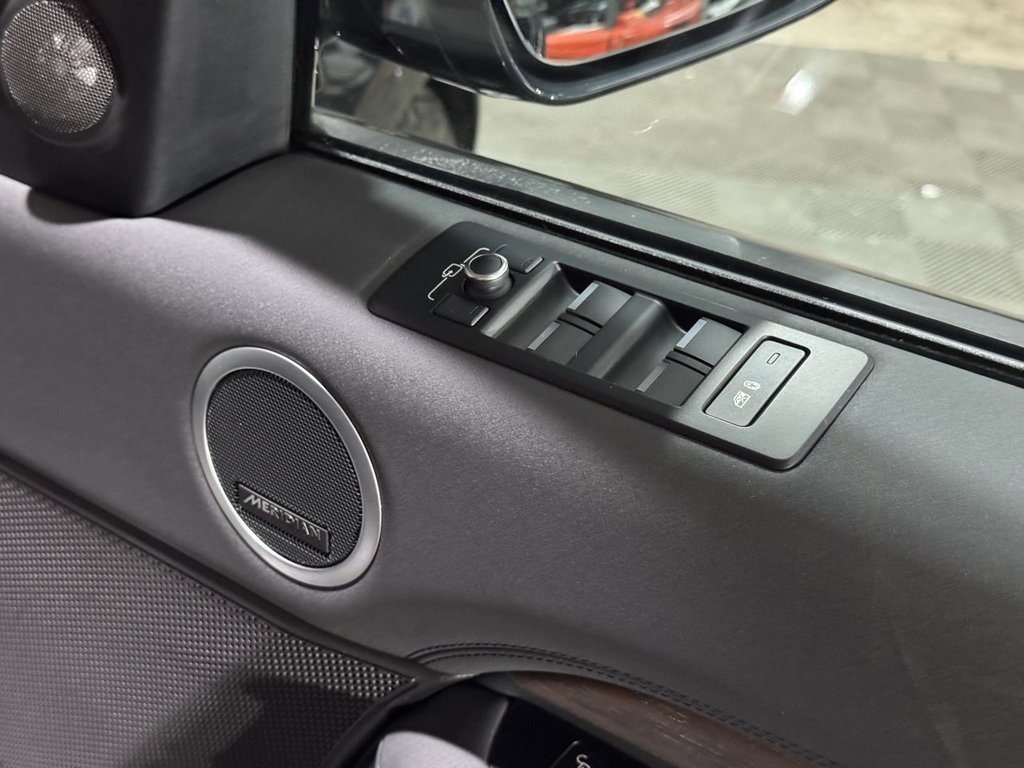 Used Land Rover Discovery 2018 for sale - 76985940: Photo 36