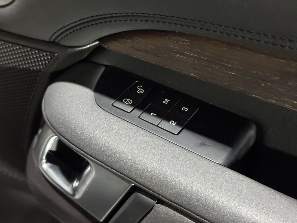 Used Land Rover Discovery 2018 for sale - 76985940: Photo 37