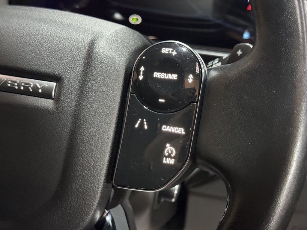 Used Land Rover Discovery 2018 for sale - 76985940: Photo 39