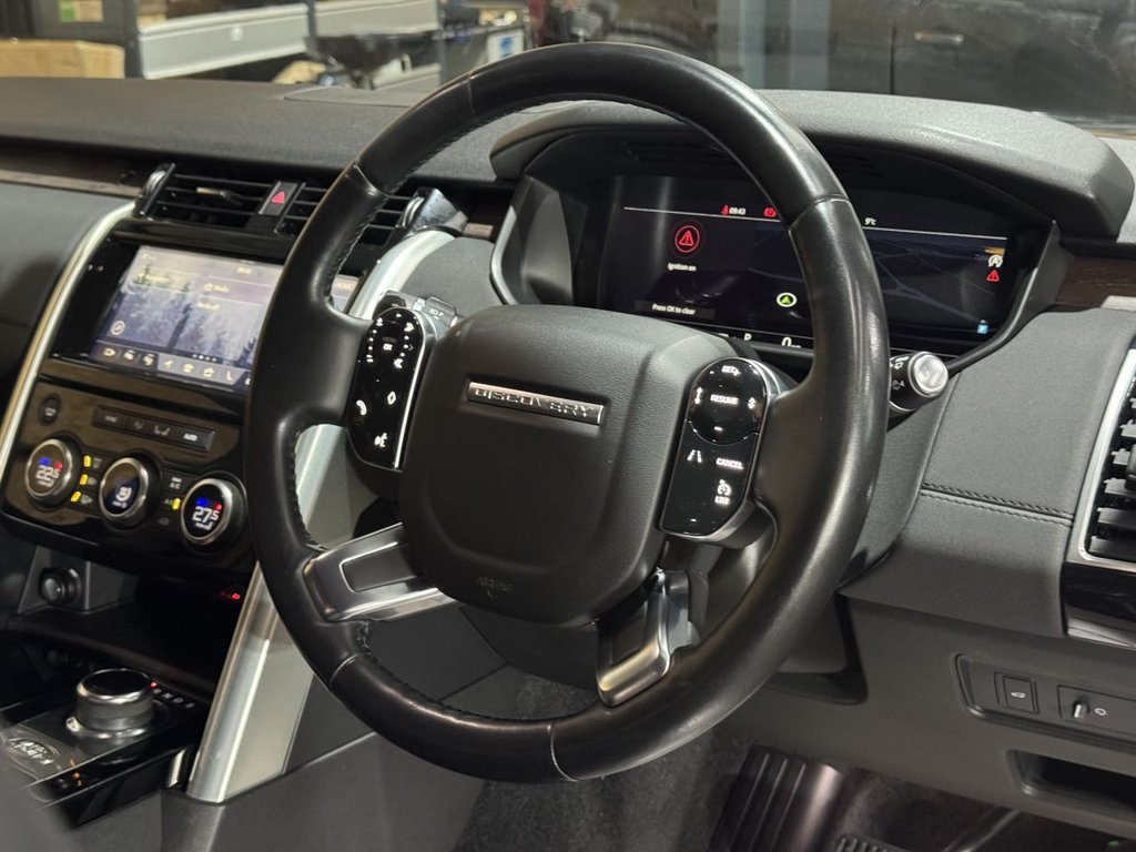 Used Land Rover Discovery 2018 for sale - 76985940: Photo 4