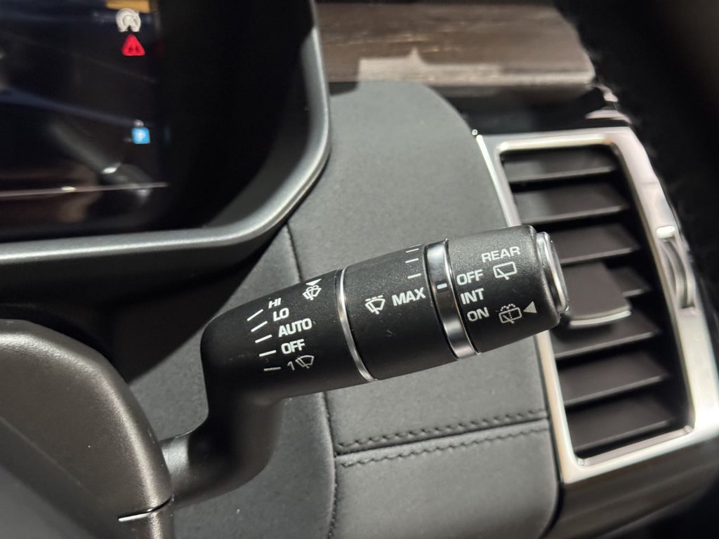 Used Land Rover Discovery 2018 for sale - 76985940: Photo 41