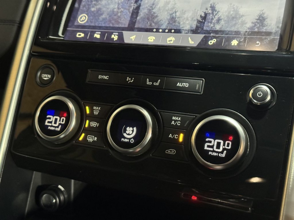 Used Land Rover Discovery 2018 for sale - 76985940: Photo 44