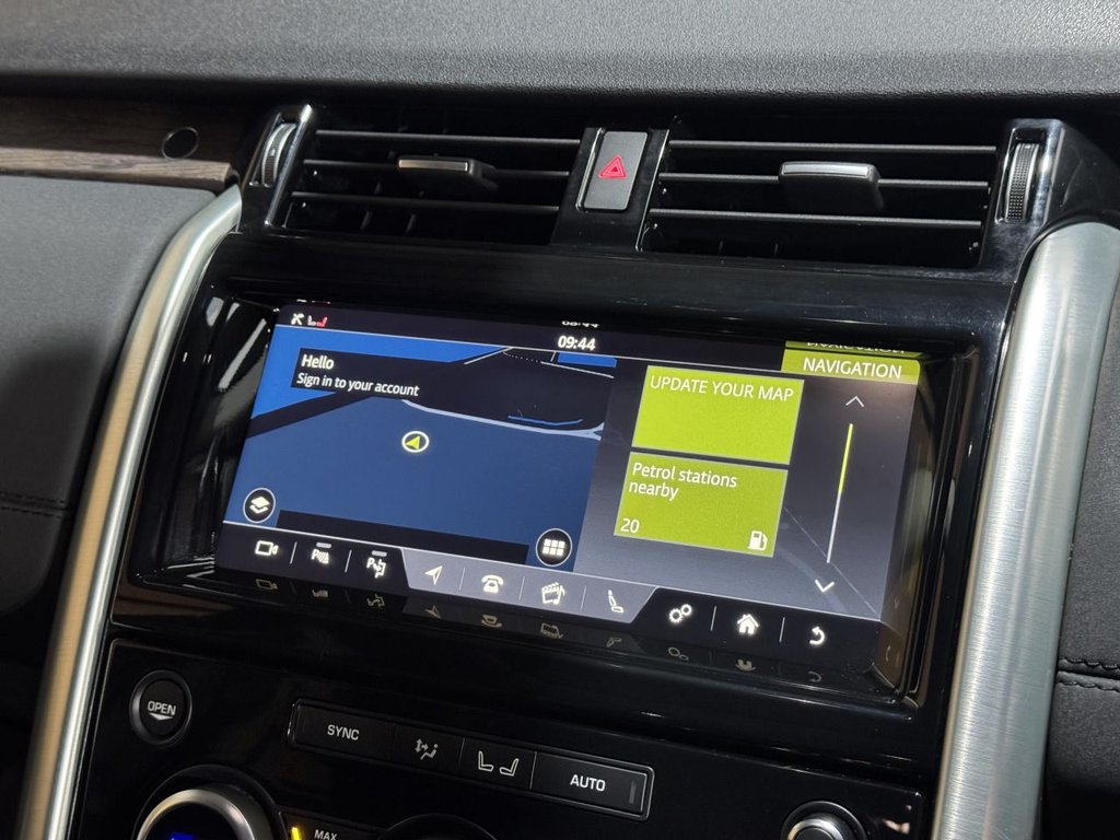 Used Land Rover Discovery 2018 for sale - 76985940: Photo 48